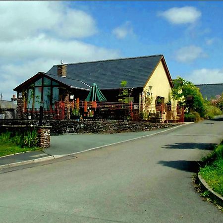 Castle Lodge - Brecon Beacons Accommodation Sennybridge Екстериор снимка
