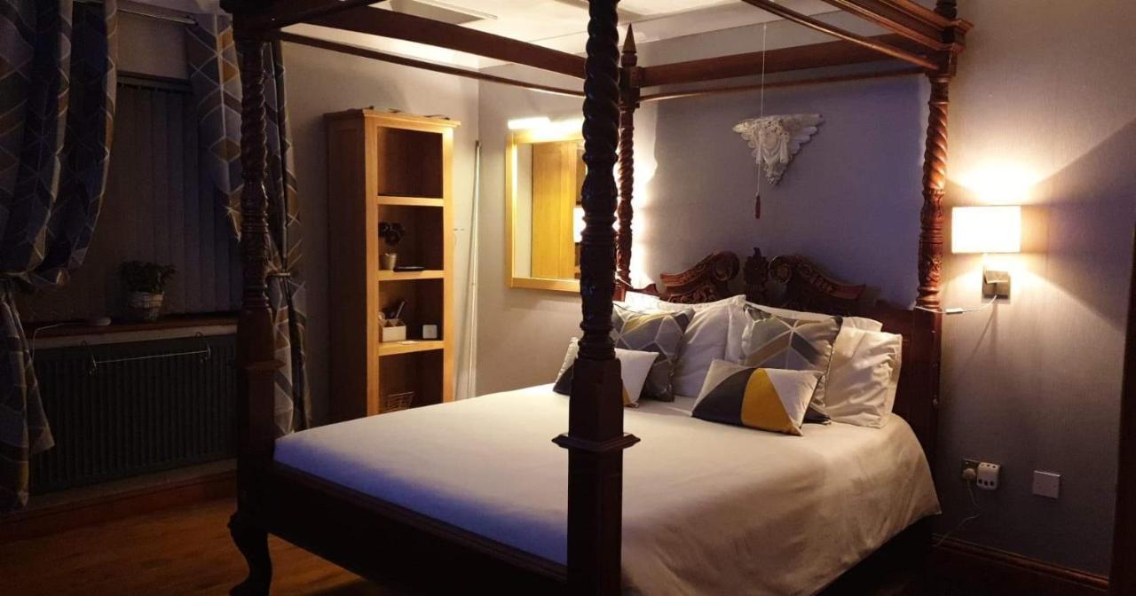 Castle Lodge - Brecon Beacons Accommodation Sennybridge Екстериор снимка