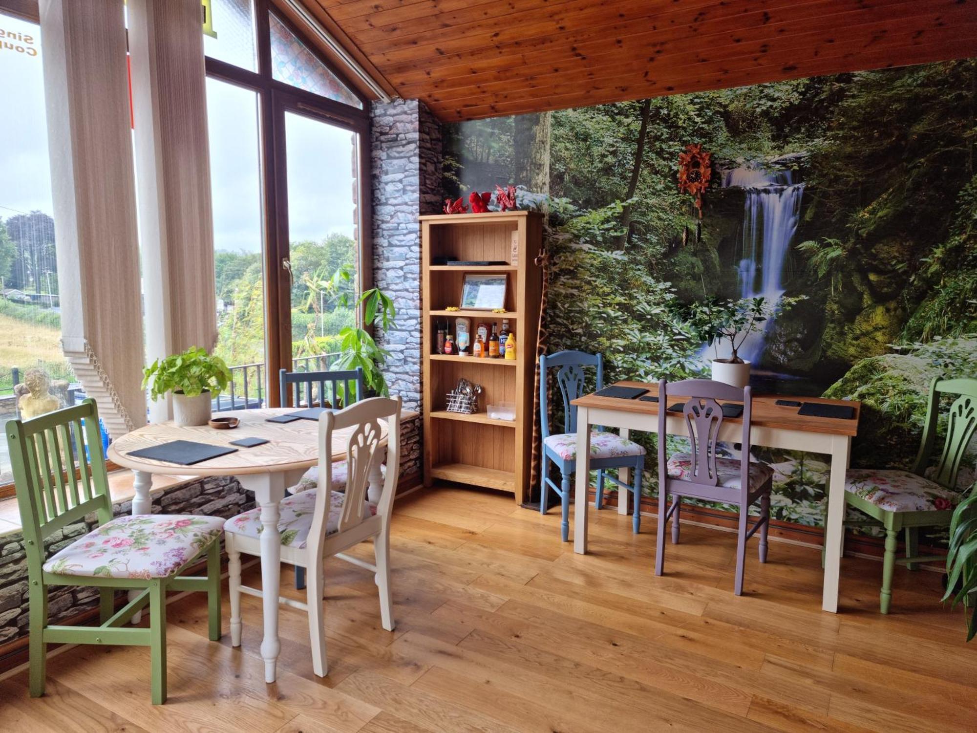 Castle Lodge - Brecon Beacons Accommodation Sennybridge Екстериор снимка