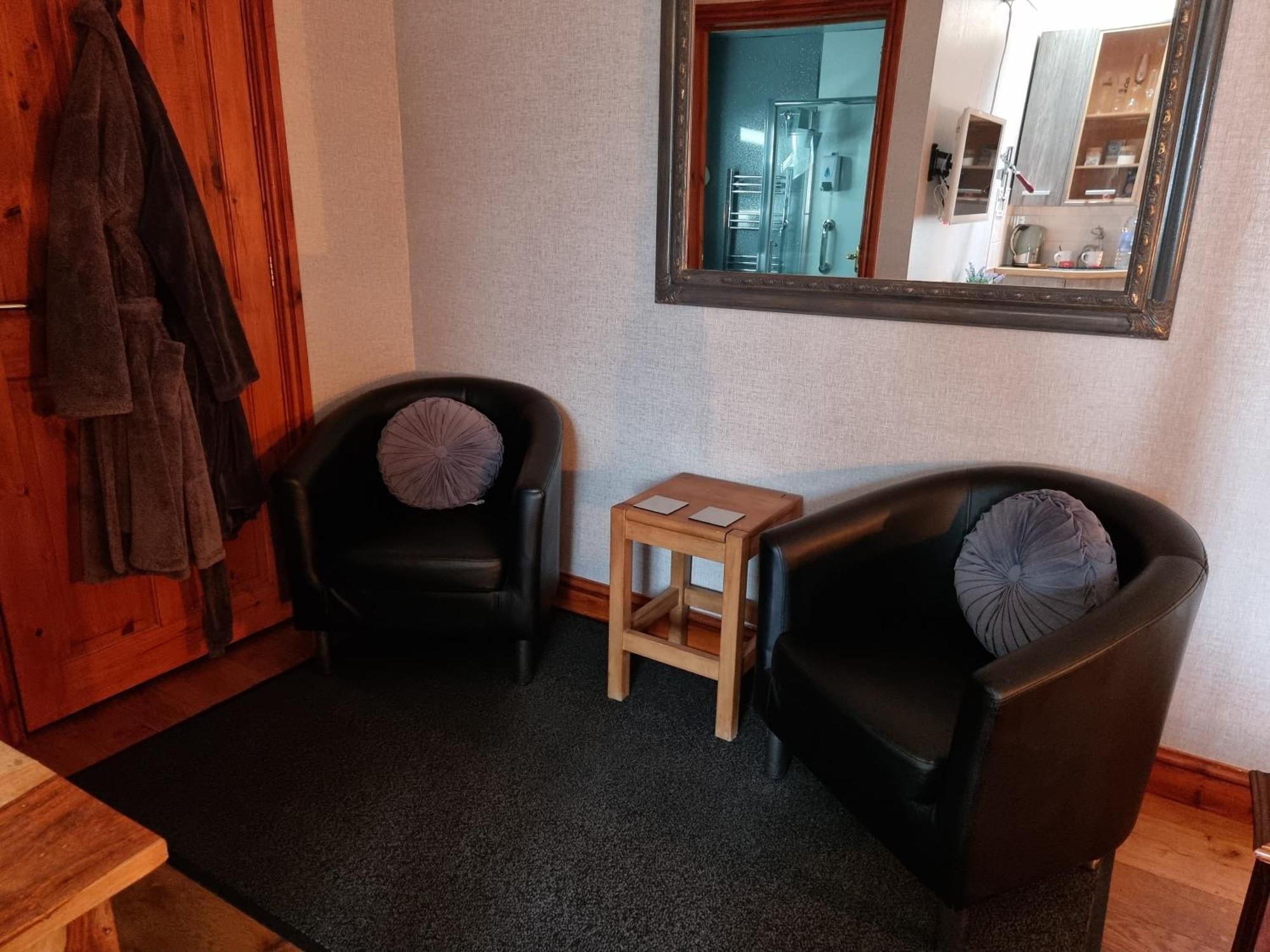 Castle Lodge - Brecon Beacons Accommodation Sennybridge Екстериор снимка
