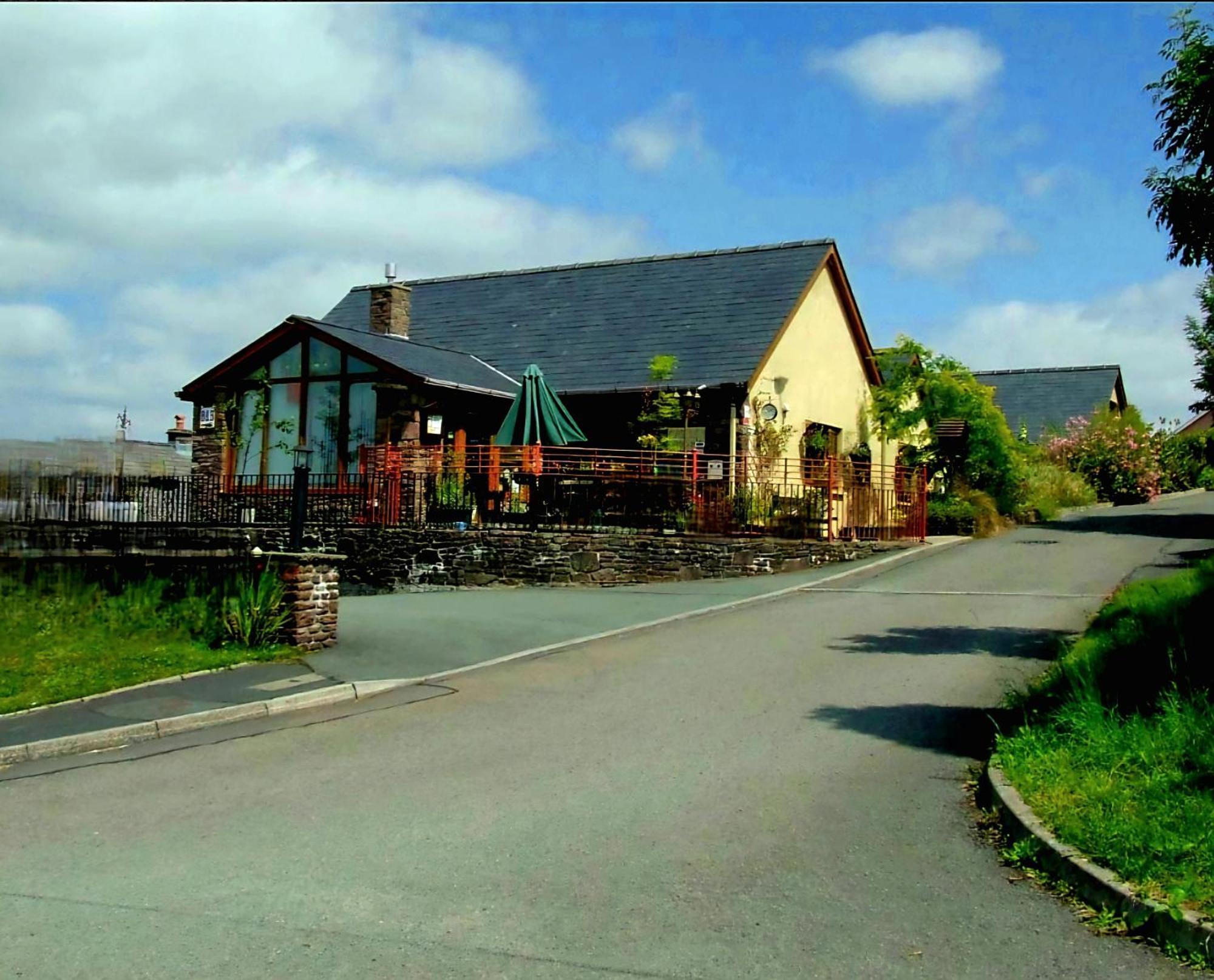 Castle Lodge - Brecon Beacons Accommodation Sennybridge Екстериор снимка